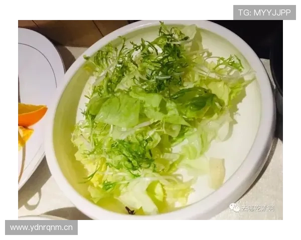 袁悦训练完直接拎爱马仕去吃火锅，这谁顶得住啊