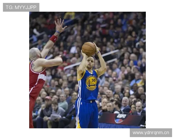NBA24秒进攻规则解析：如何计算和利用最后的进攻时间？